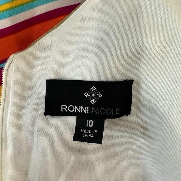 Ronni Nicole dress with stripes and lace trim - Picture 4 of 6